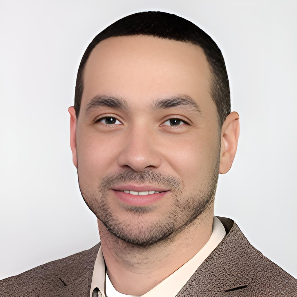 Craig Sears_headshot-fotor-202507195423